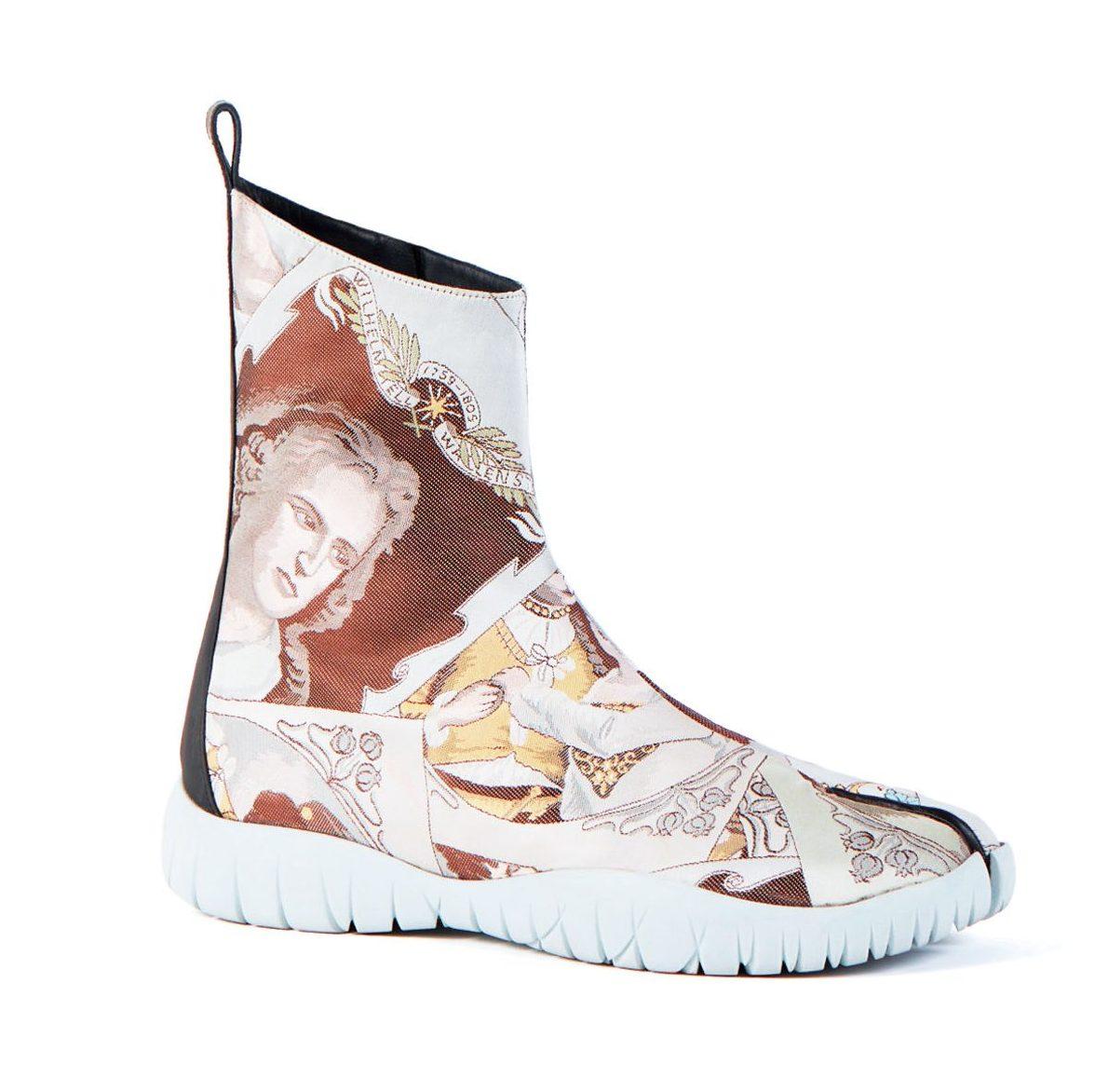 〈Maison Margiela〉タビシリーズを中心としたポップアップストアが3/29(水)伊勢丹新宿店にオープン