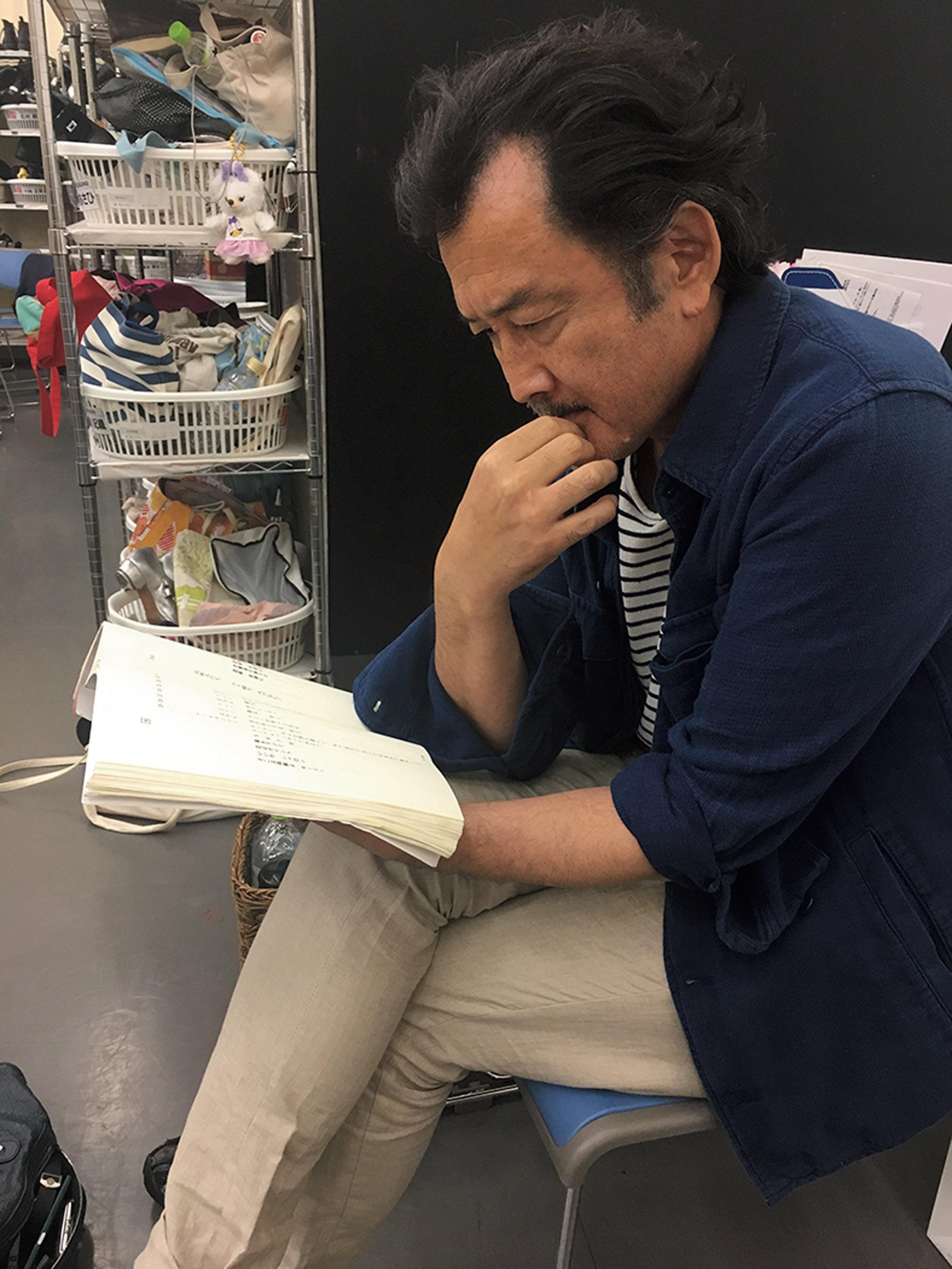 【スター日記】吉田鋼太郎:とにかく人に慕われる、渋く可愛い理想のオジサマ