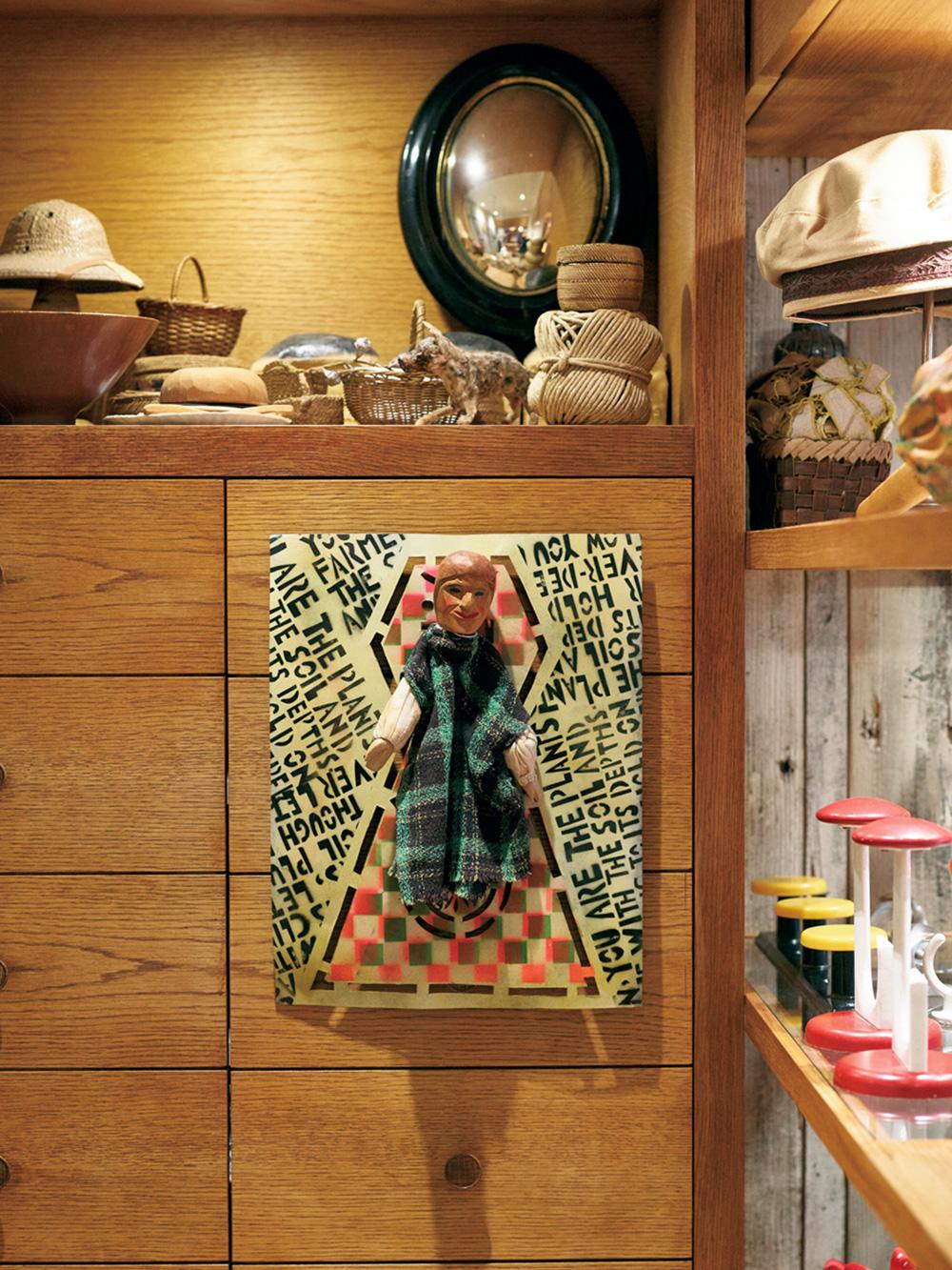 山口郁子さん（TORO店主）のお気に入りは「小林真のコラージュとオブジェ」 レディの私物アートVol.5