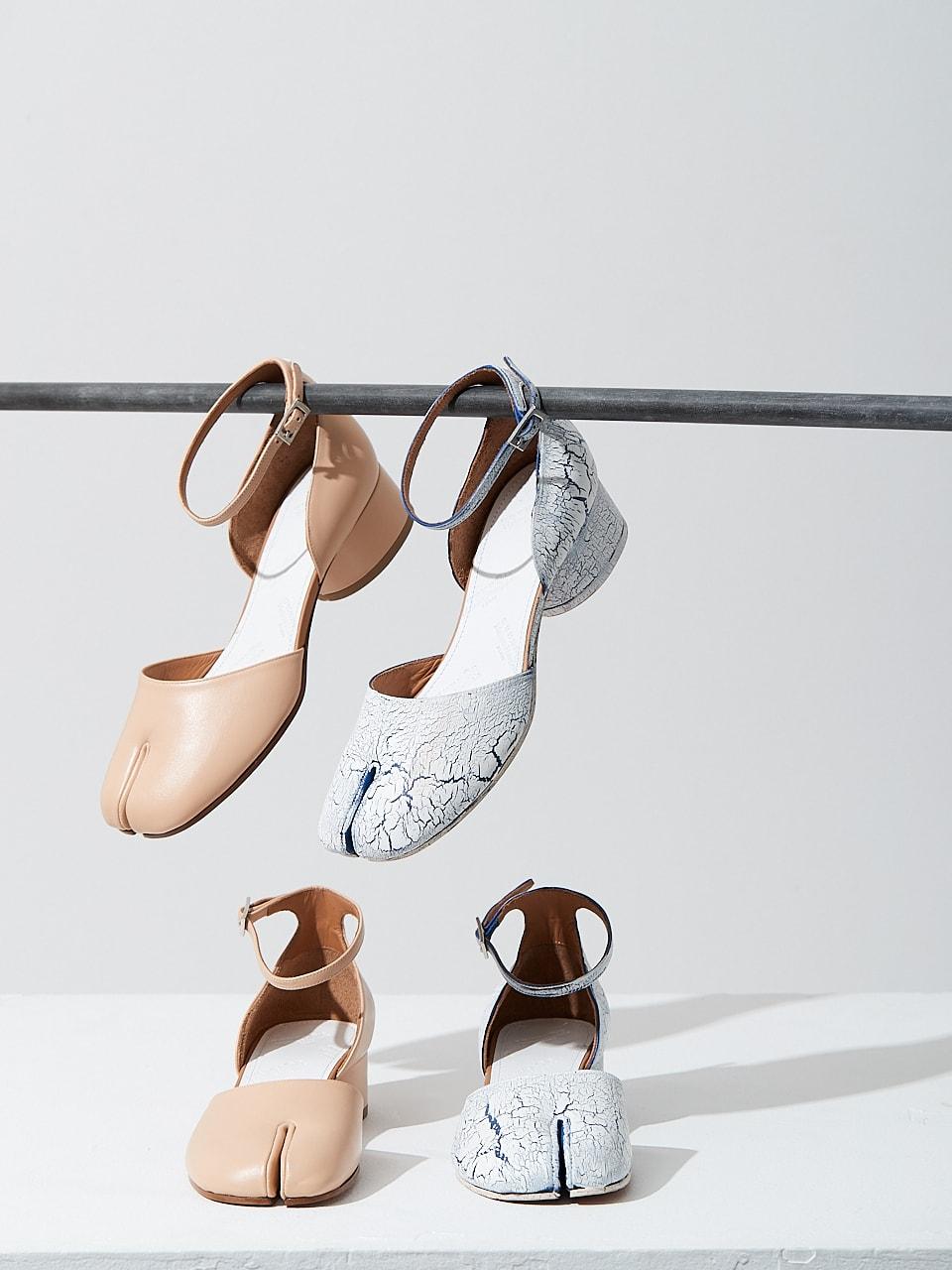 両方欲しいけど選ぶなら…どっち?メゾン マルジェラの「タビ」シューズ