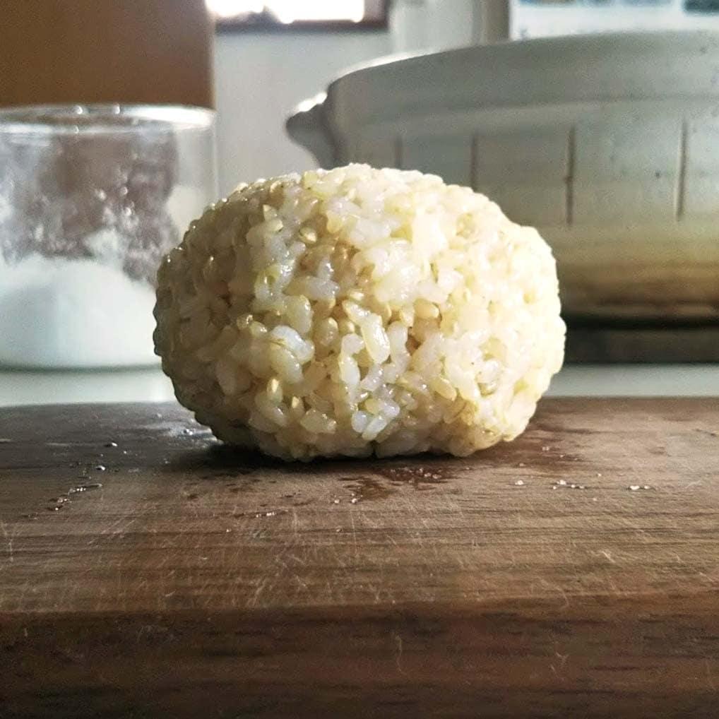 となりの5分メシ vol.1 ちょっとだけ手塩にかける炙り梅おにぎり