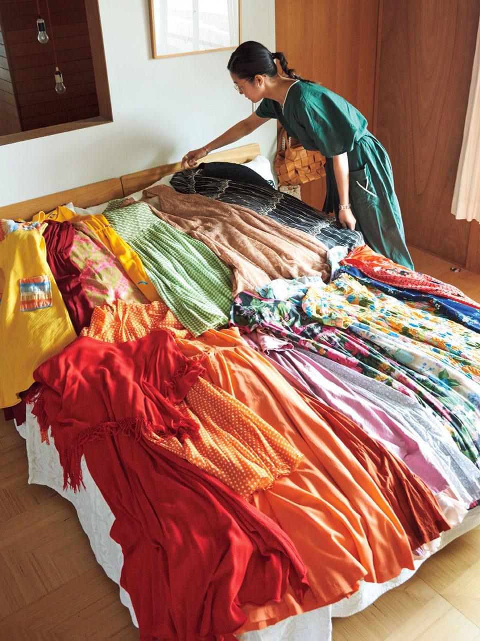 「どこに何があるかがひと目でわかる」スタイリスト・小川さんのクローゼット