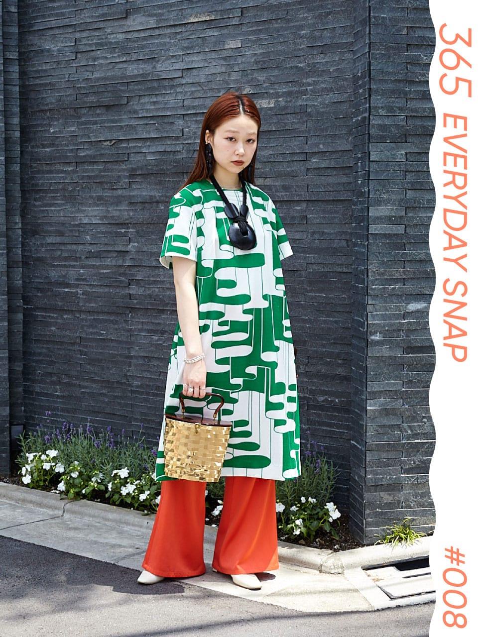 70’sのムード満載のレトロスタイル｜365日おしゃれスナップ