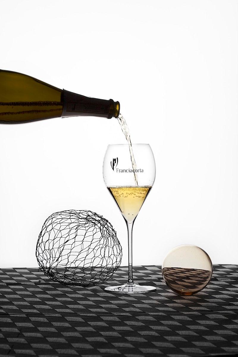 華麗なる泡の誘惑!イタリア最高峰発泡ワイン、フランチャコルタの日本初となるバーが阪急メンズ東京に開業