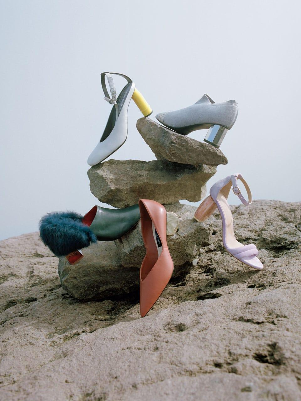 季節の変わり目に相応しい、秋顔のレディなヒールたち