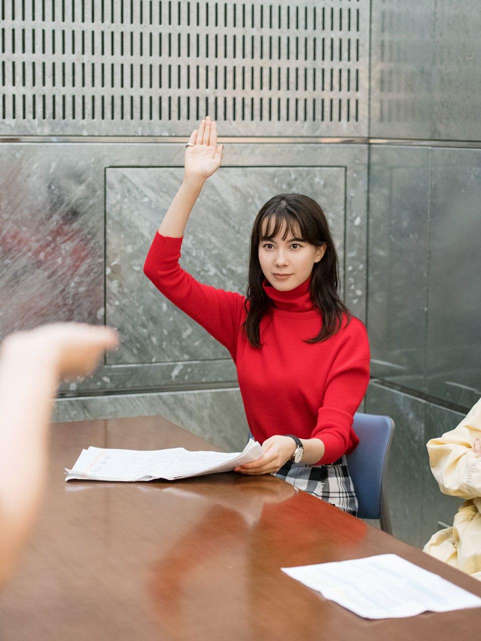 クリエイティブ部の白熱した会議