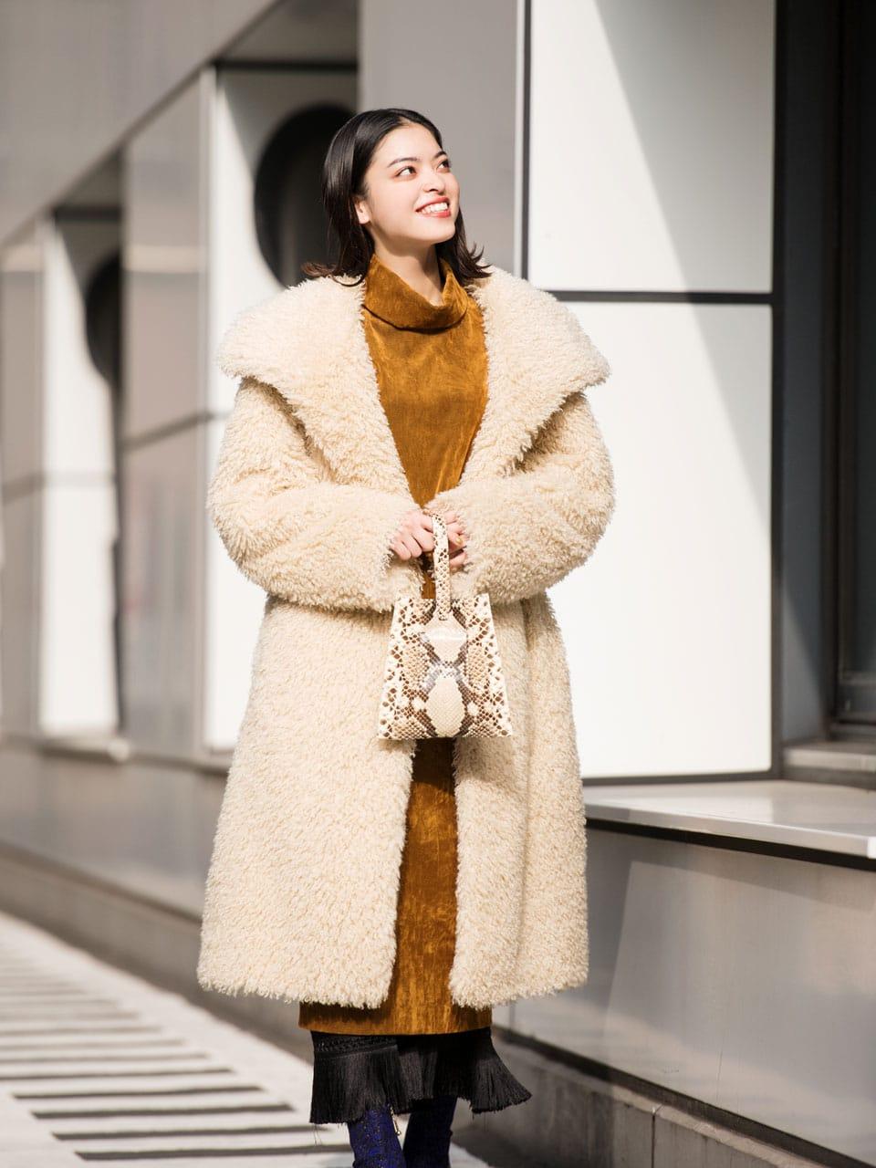 クリスマスパーティーのプレゼント探し