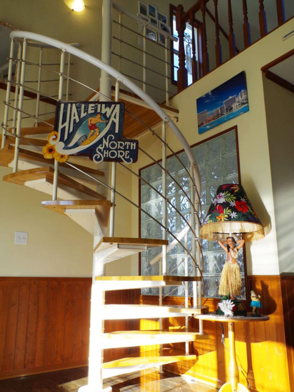 私と部屋 vol.35 こだわりのハワイアン・ハウス。仕切りのないオープンな空間で気持ちをリセット ー 青木 亜紀子さん