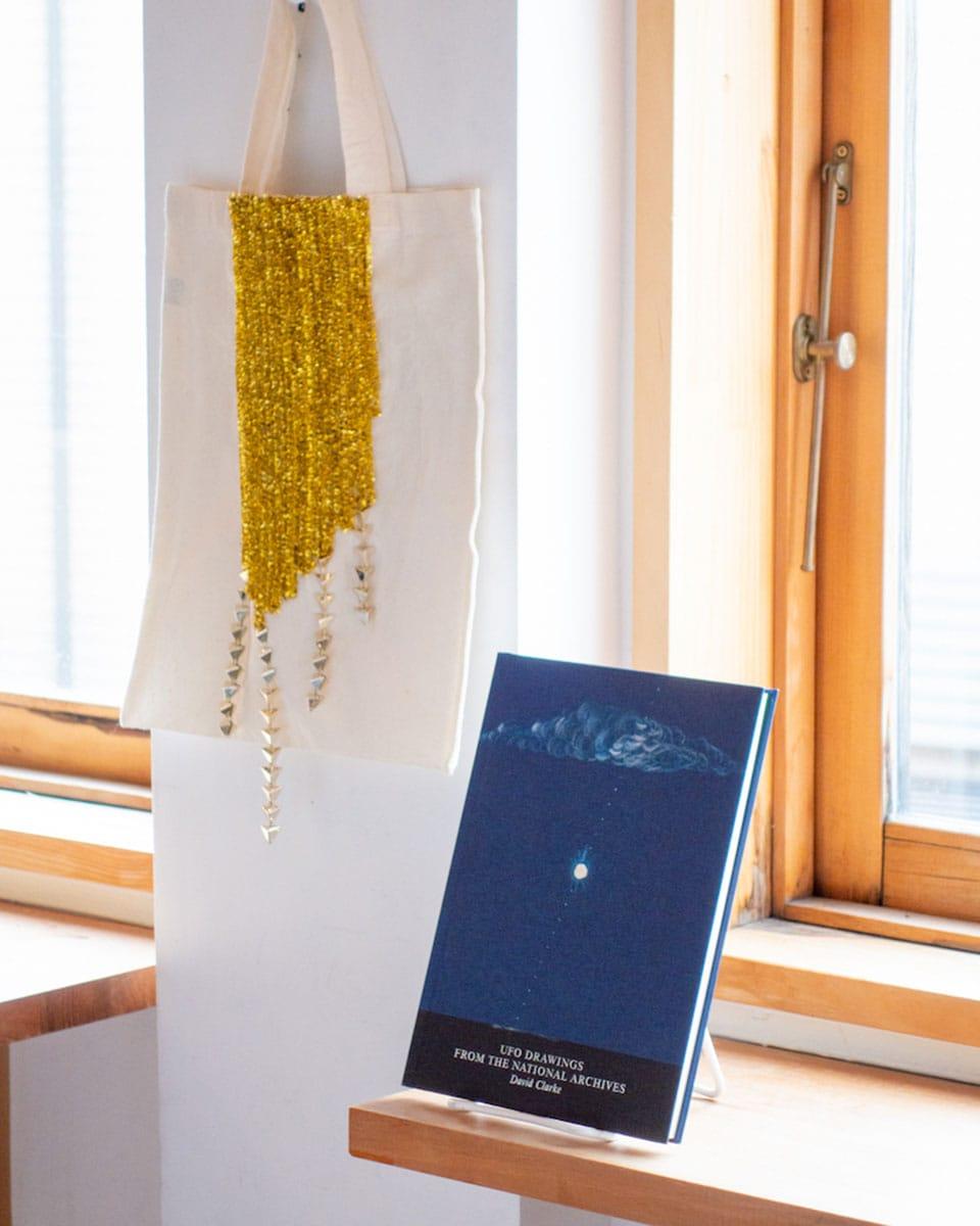 横尾香央留「ブックエコー ふたたび」展