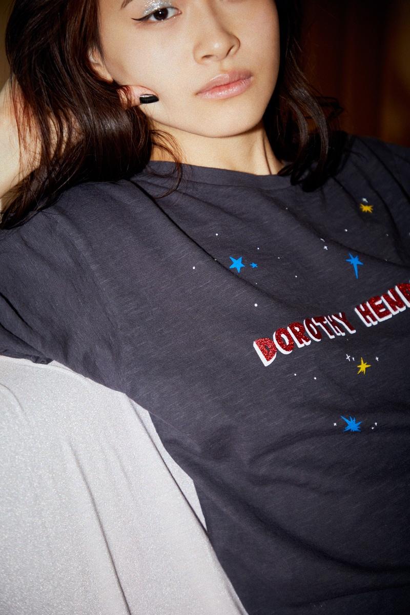 森下璃子が〈ドロシー ヘンドリックス〉を始動。親子で着られるTシャツ 