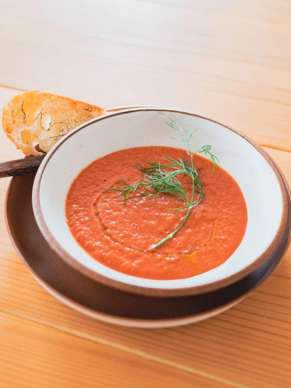 となりの5分メシ vol.60 緑黄色野菜のひんやり回復スープ