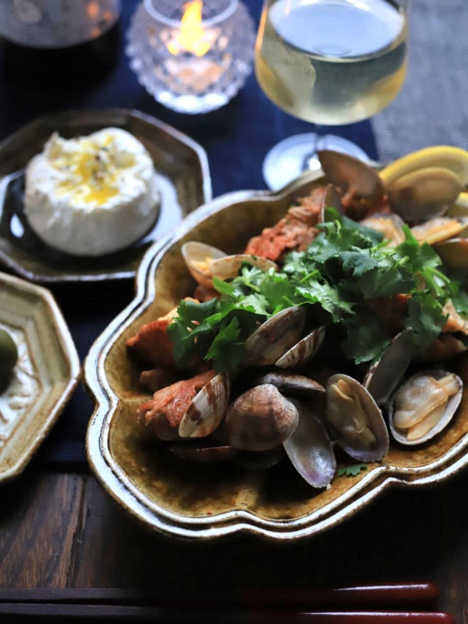 となりの5分メシ vol.19 豚肉とあさりの蒸し焼きノリータ風