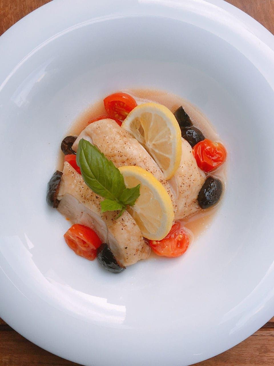 となりの5分メシ vol.8 若鶏もも肉のアクアパッツァ風