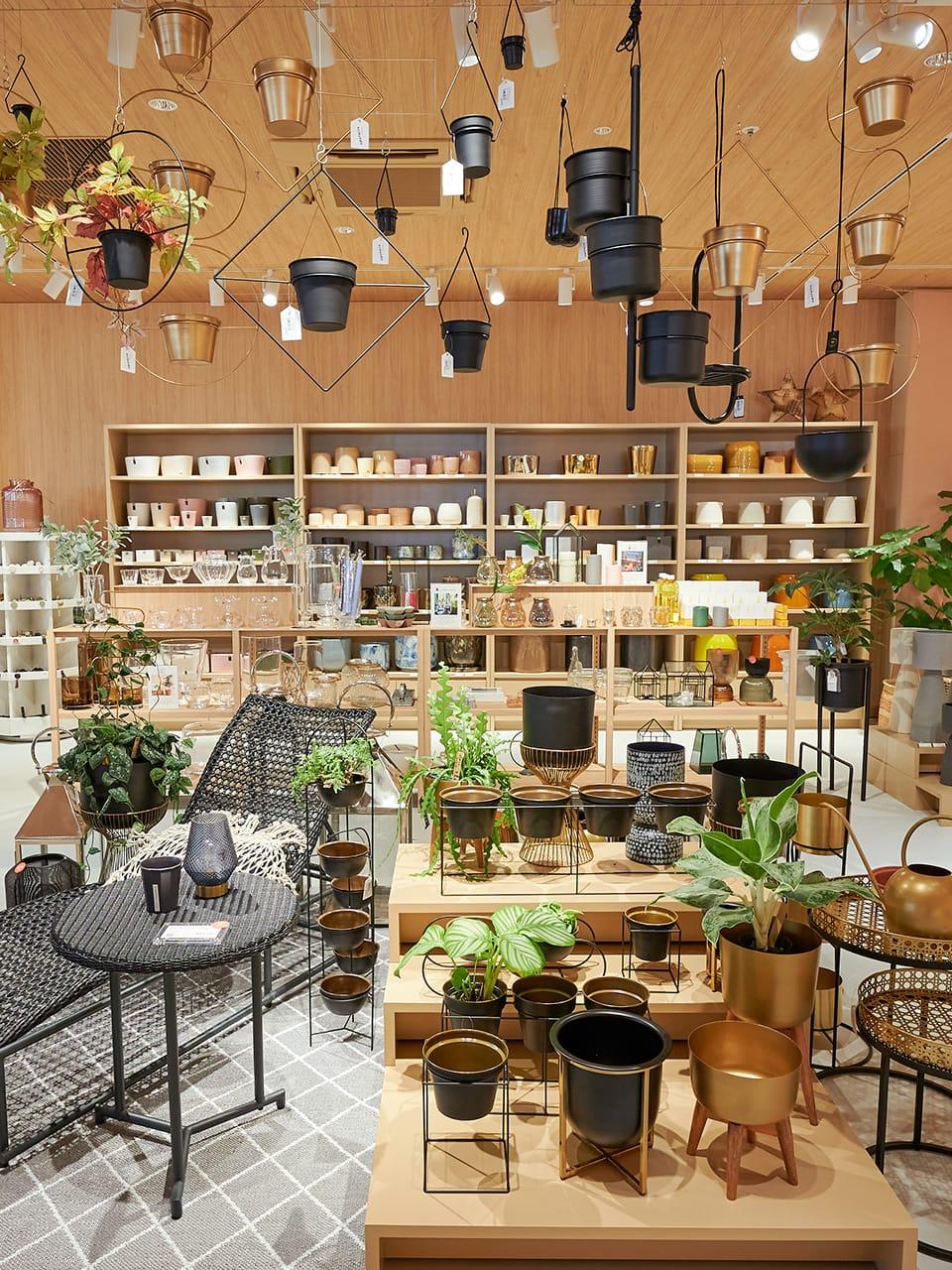 upstairs outdoor living