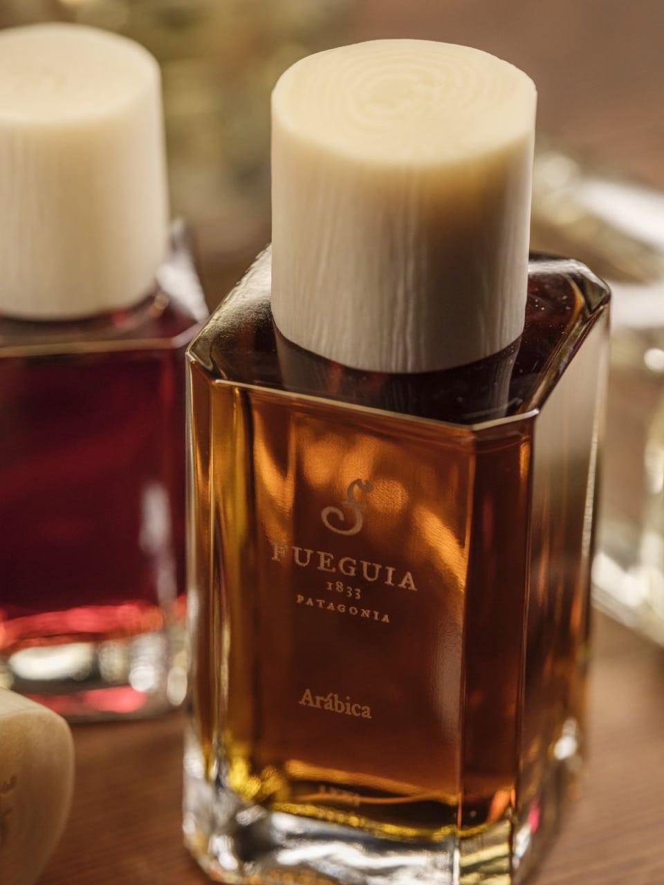 〈フエギア 1833〉の調香師の挑戦。表現が高難度な「珈琲空間」をフレグランスに