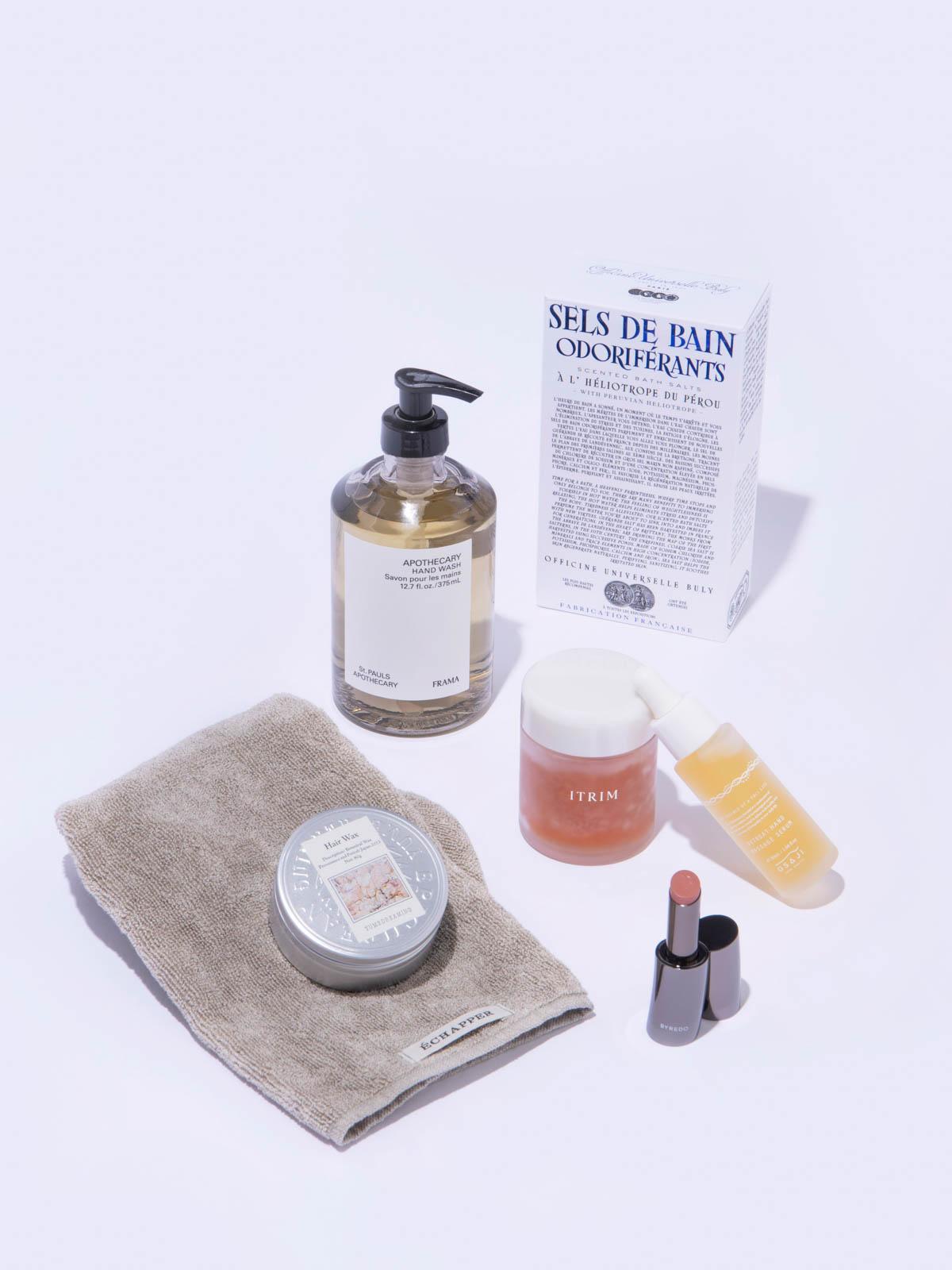 リップバームやバスソルト、贅沢タオルまで…etc. コスメ雑貨7選【冬ギフト100】