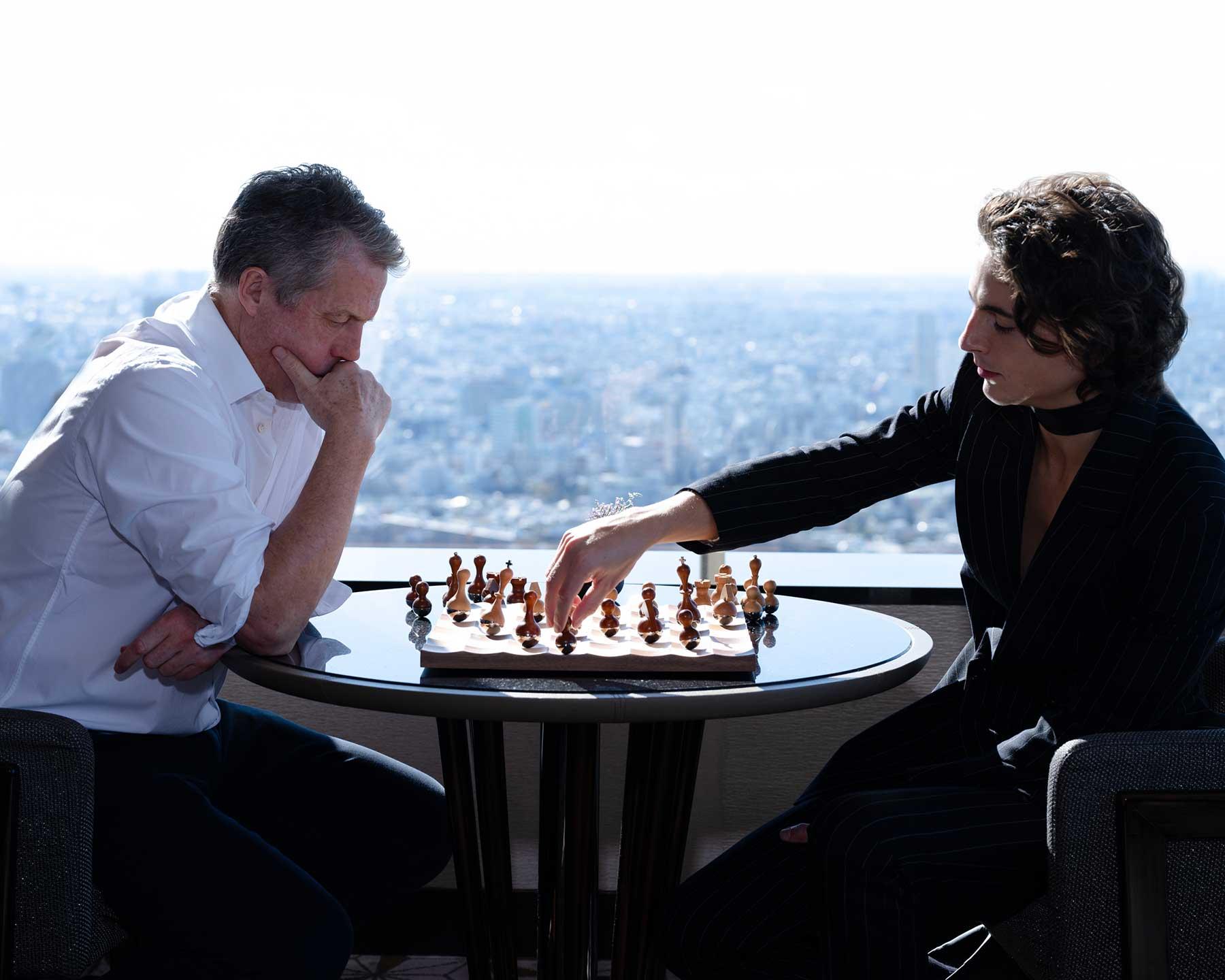 ティモシー・シャラメ＆ヒュー・グラントが考える、「笑い」や「喜び」のツボとは？ 【GINZA】東京発信の最新ファッション＆カルチャー情報