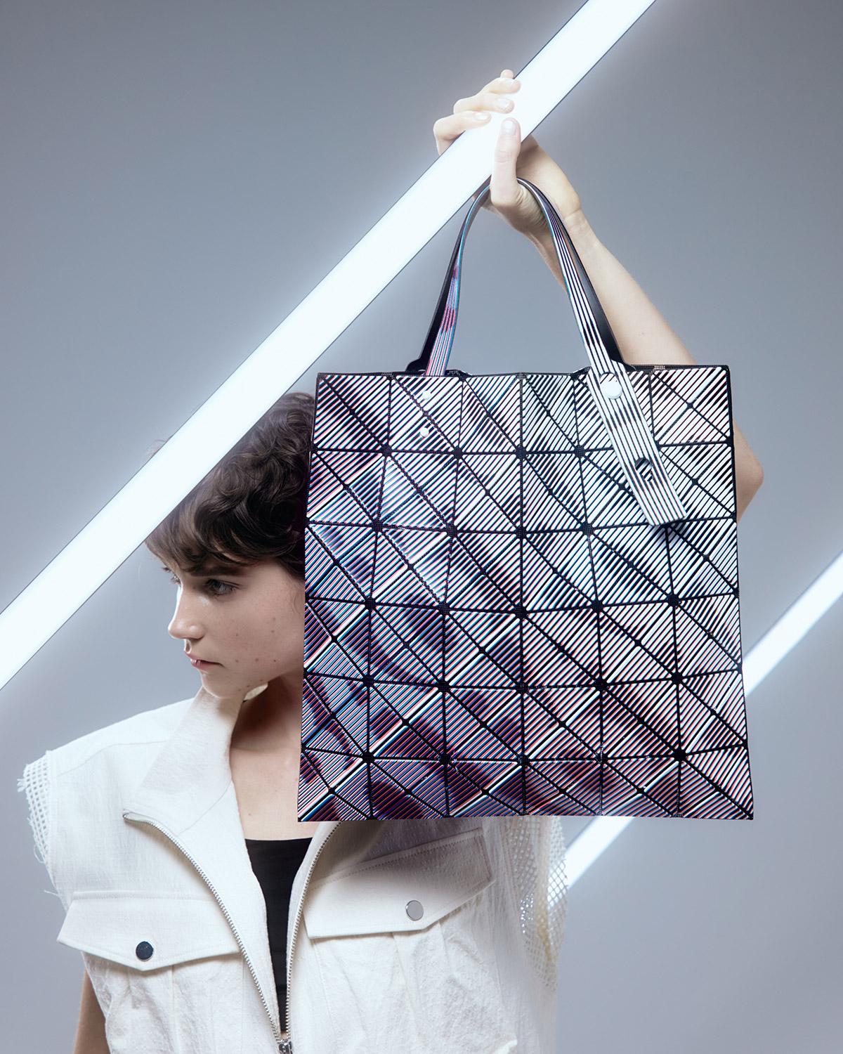 バオバオ BAMBAO ポーチ シルバー （BAO BAO ISSEY MIYAKE 