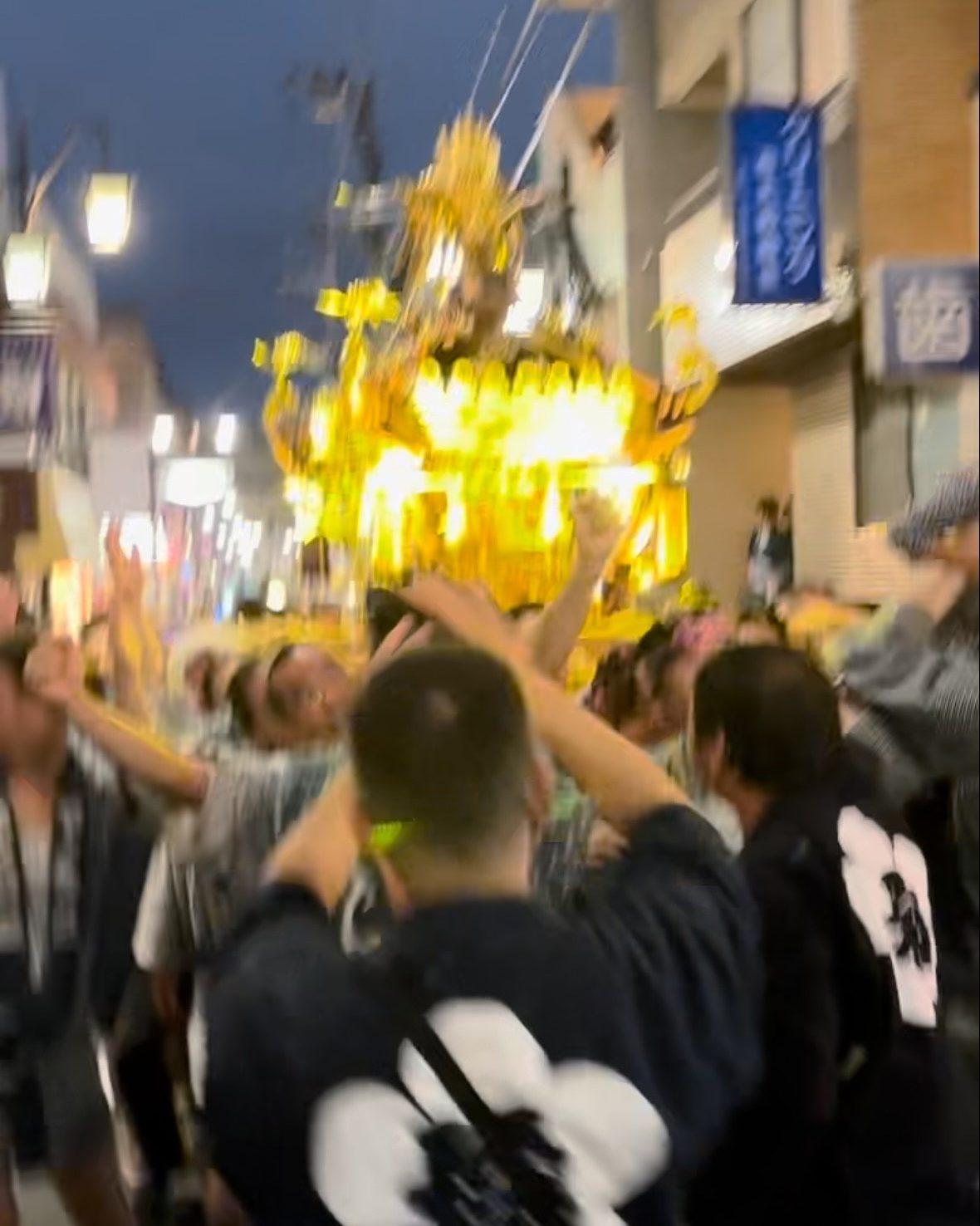 はじめての神輿と祭りのループ