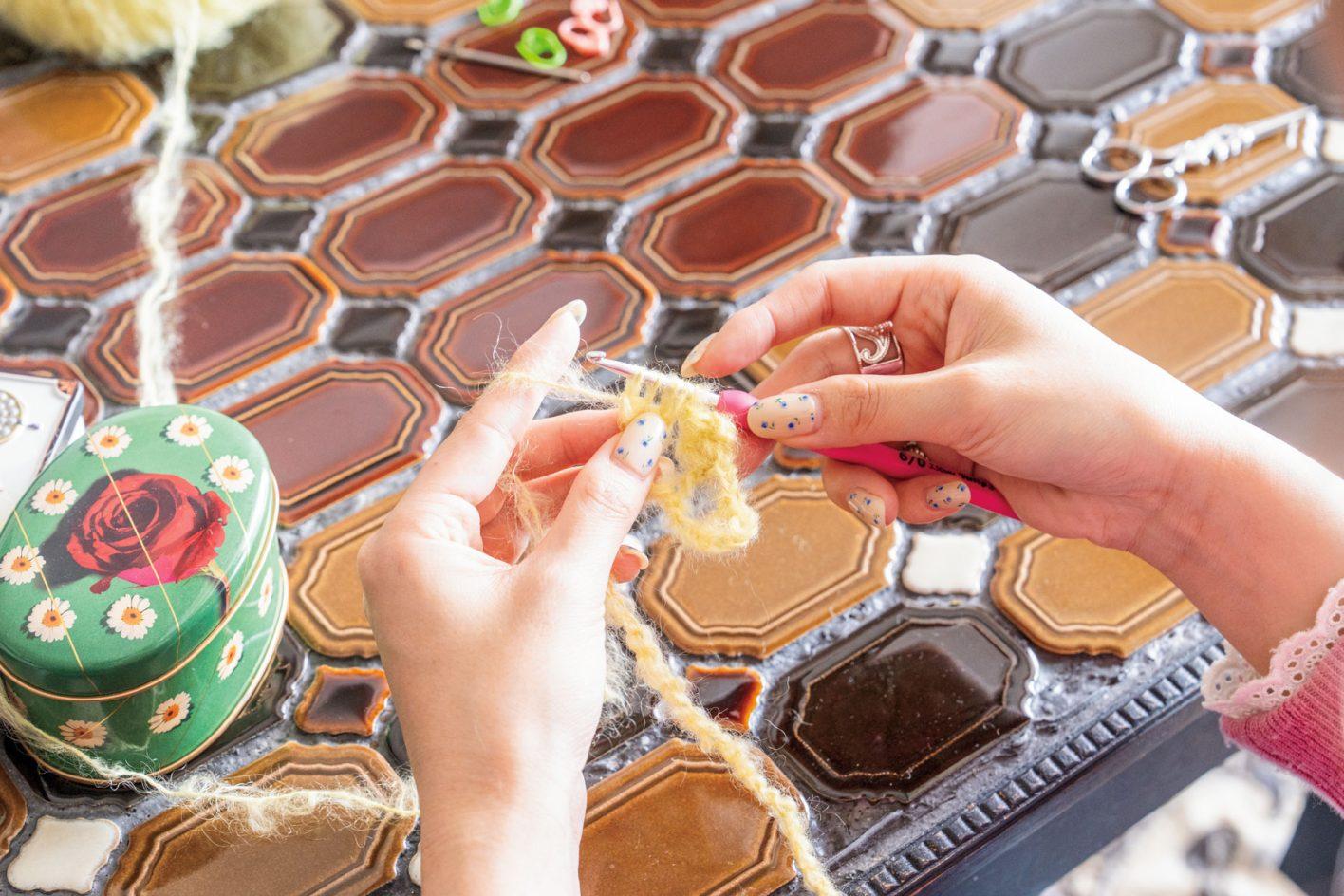 編んで、つって、引っ掛けて！