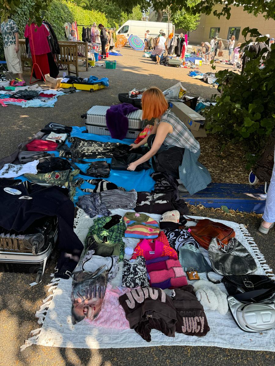 tamanaramen's London Dump ロンドンのカーブーツ