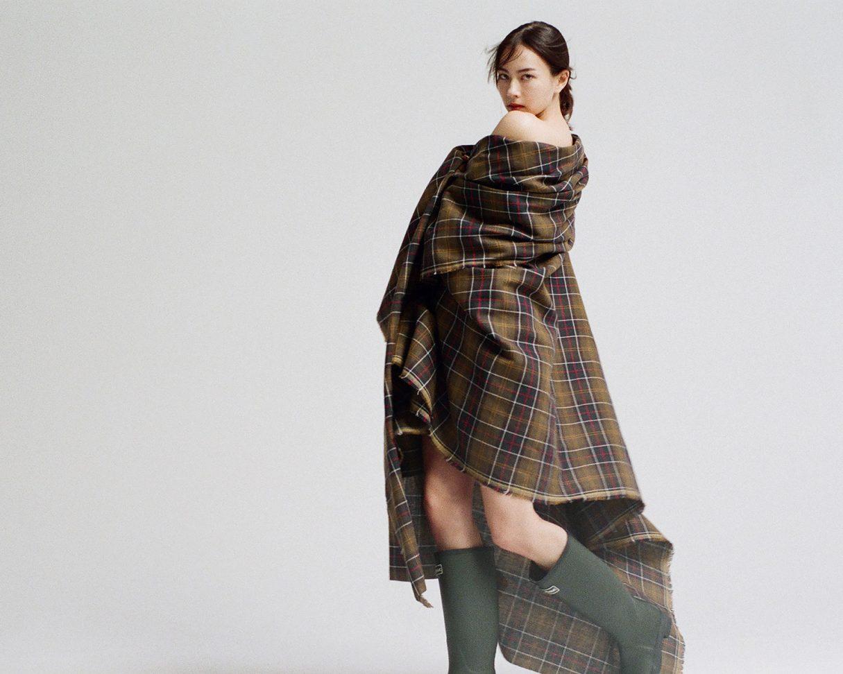 ローレン・サイが〈バブアー〉のアンバサダーに!