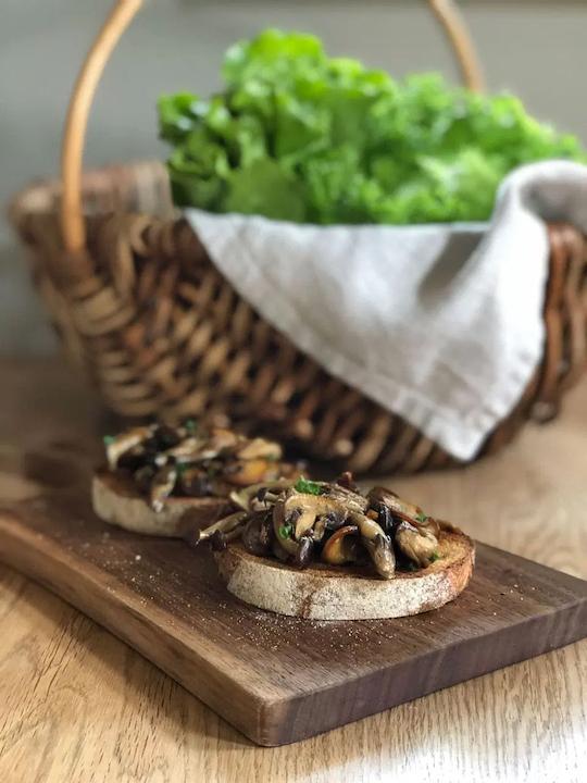 ライ麦畑でつかまえた、きのこのソテー
