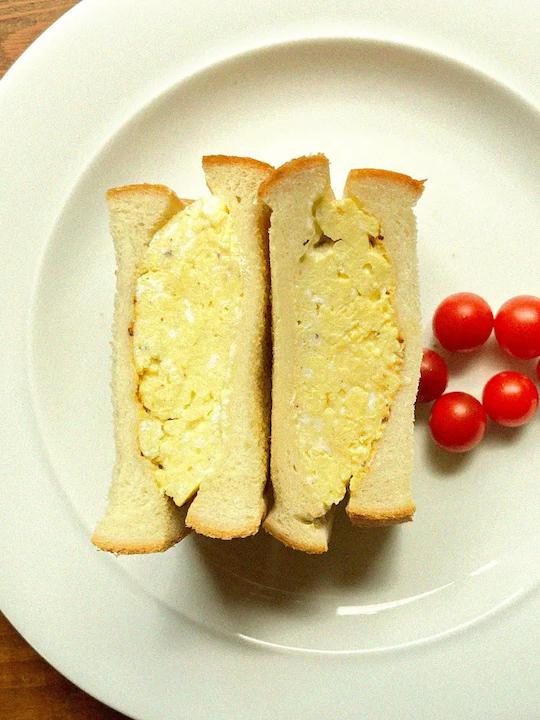 たまご焼きマヨサンド
