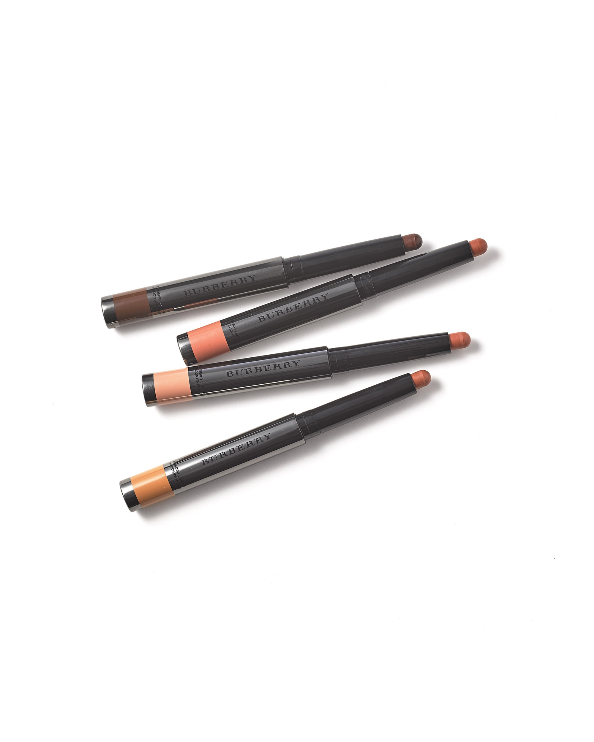 from GINZA BEAUTY TEAM 本日のリコメンドコスメは?〈BURBERRY〉のリップライナー