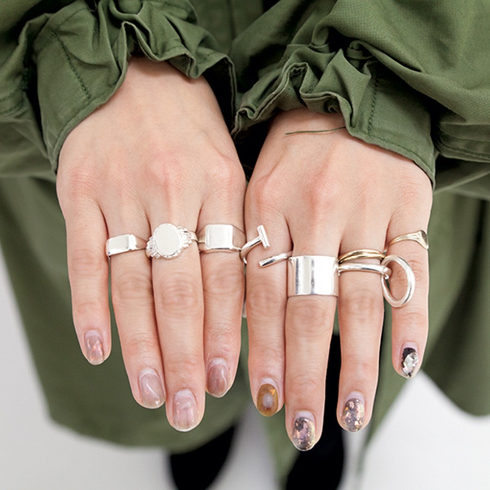 ”個性的なアクセサリー” 街のトレンド徹底調査　ガールズスナップグランプリ開幕☆街行くオシャレ娘を探せ