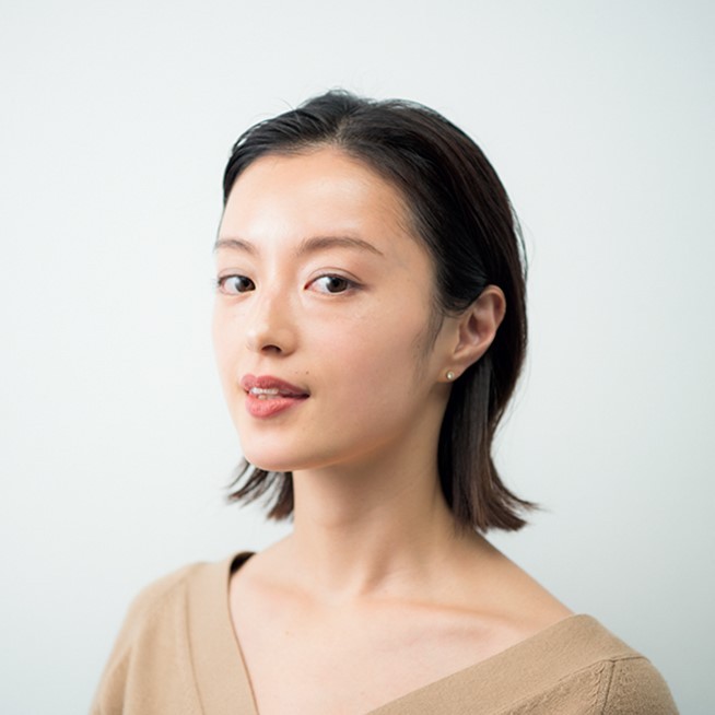 ビューティーハンター品田ゆいさんのオーガニック気分なミニマムメイク実況中継動画付き！女の数だけルールがある