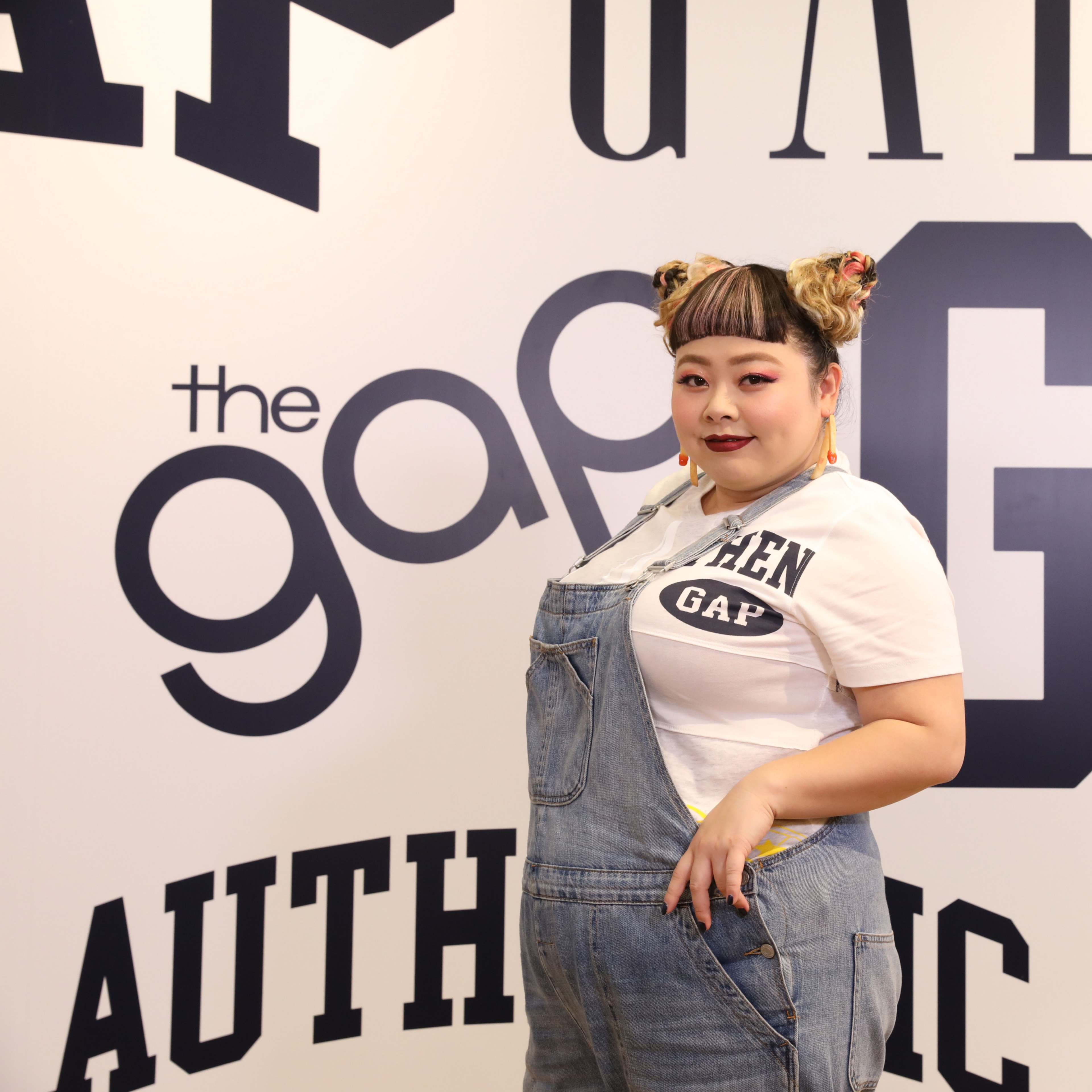 Gapのワールドキャンペーンで渡辺直美がキレキレのダンス!