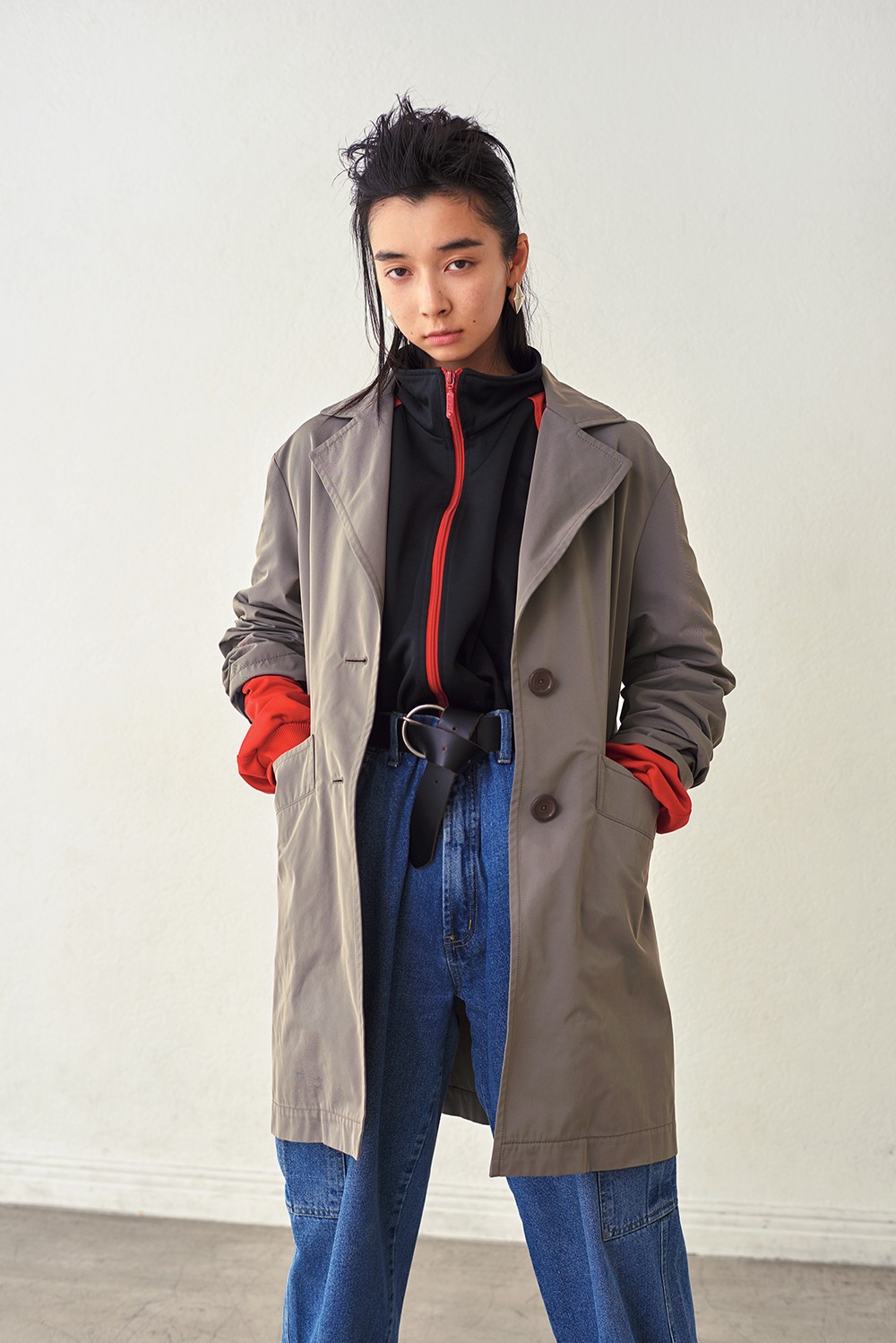 「私は私」どんな時にも自分らしさを大事にしたい。そんな私が選んだ〈ヘルノ〉のアウター