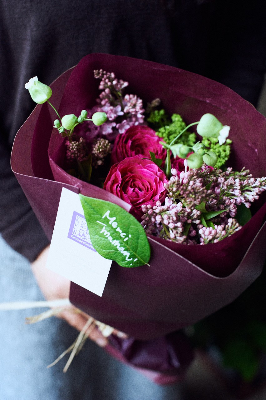 「Fleurs de chocolat」はシックな花束が得意