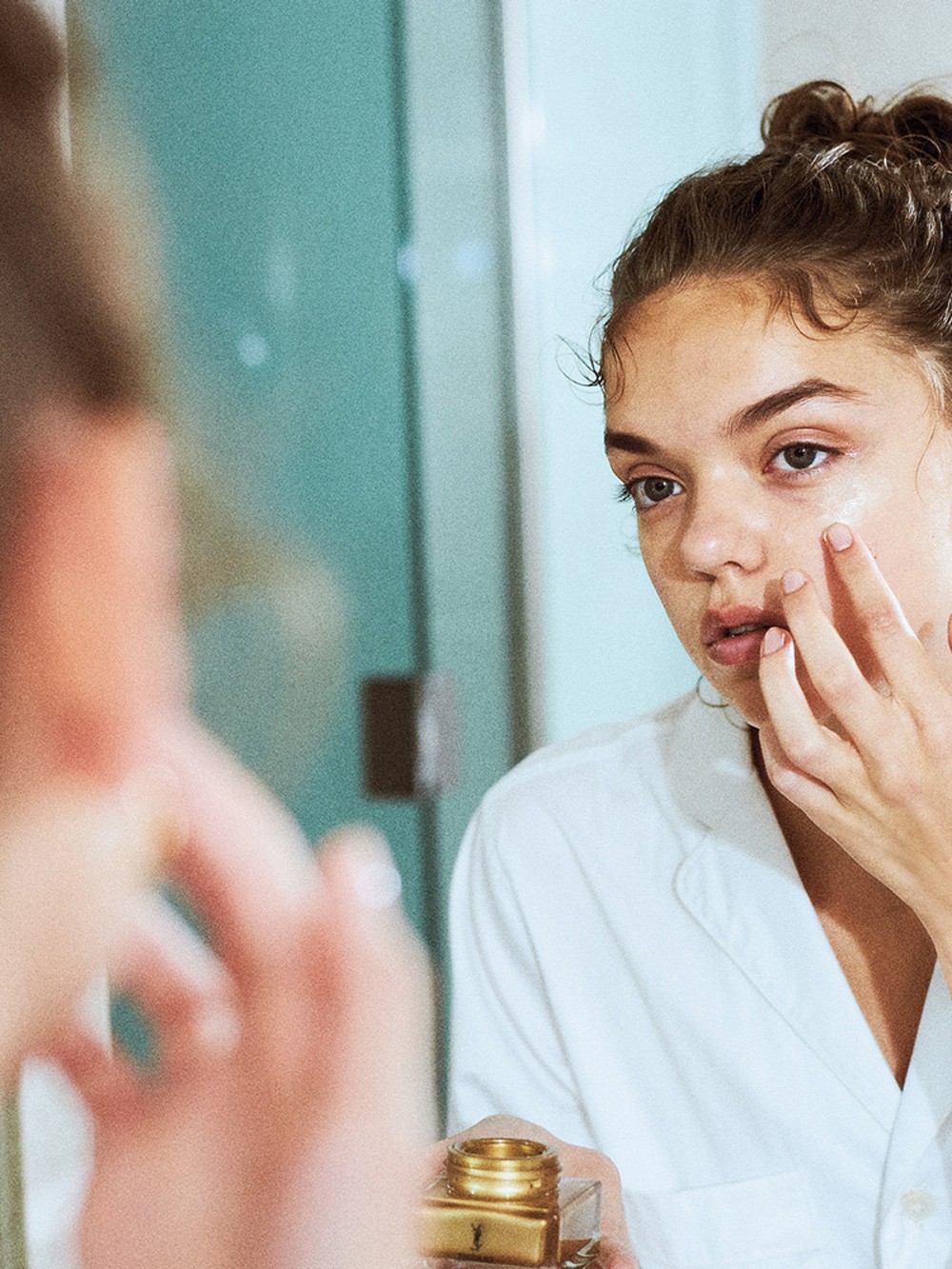 スマホのせいで目が小さく…。ぱっちり瞳を蘇らせるショボ目対策