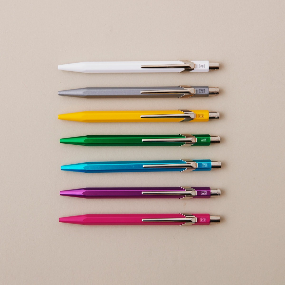 ノック式ペン - Slide:4