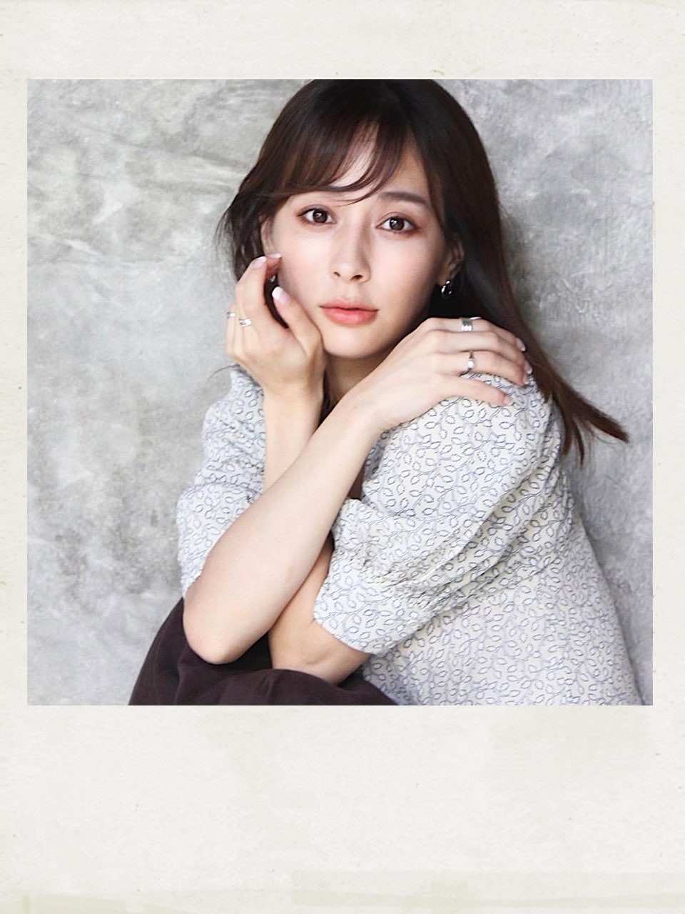 美女の輪