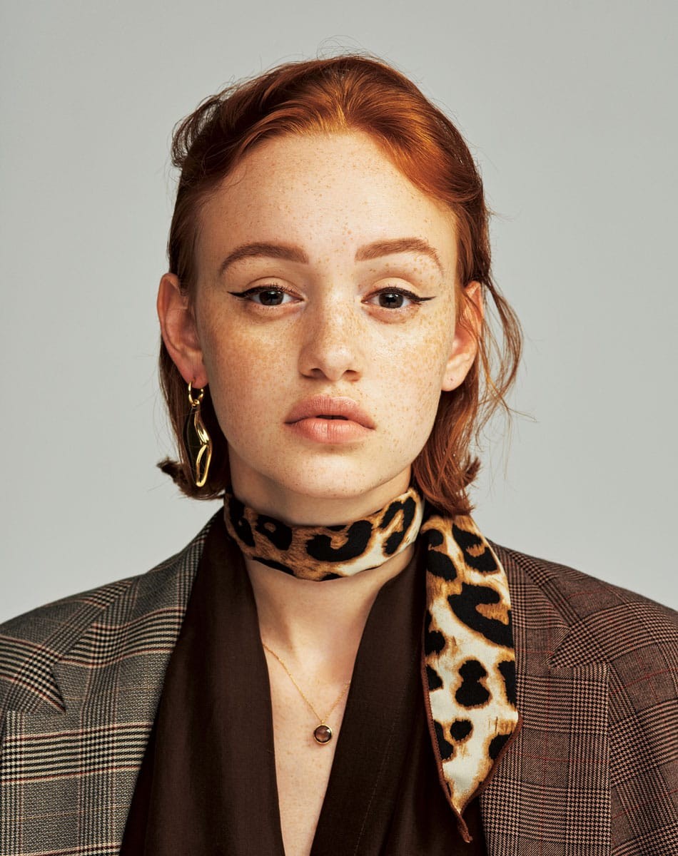 ダークブラウンのアイライナー