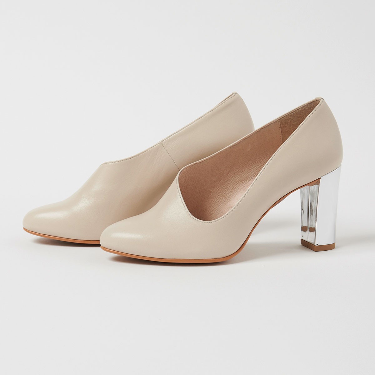 2019秋 パンプス - Slide:2