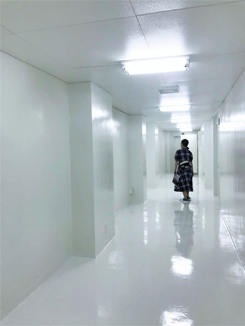 「見えない」神戸に迷い込む恐怖と快楽。