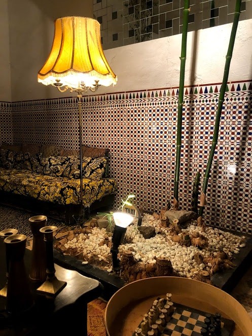 ホテルの内観 - Slide:1