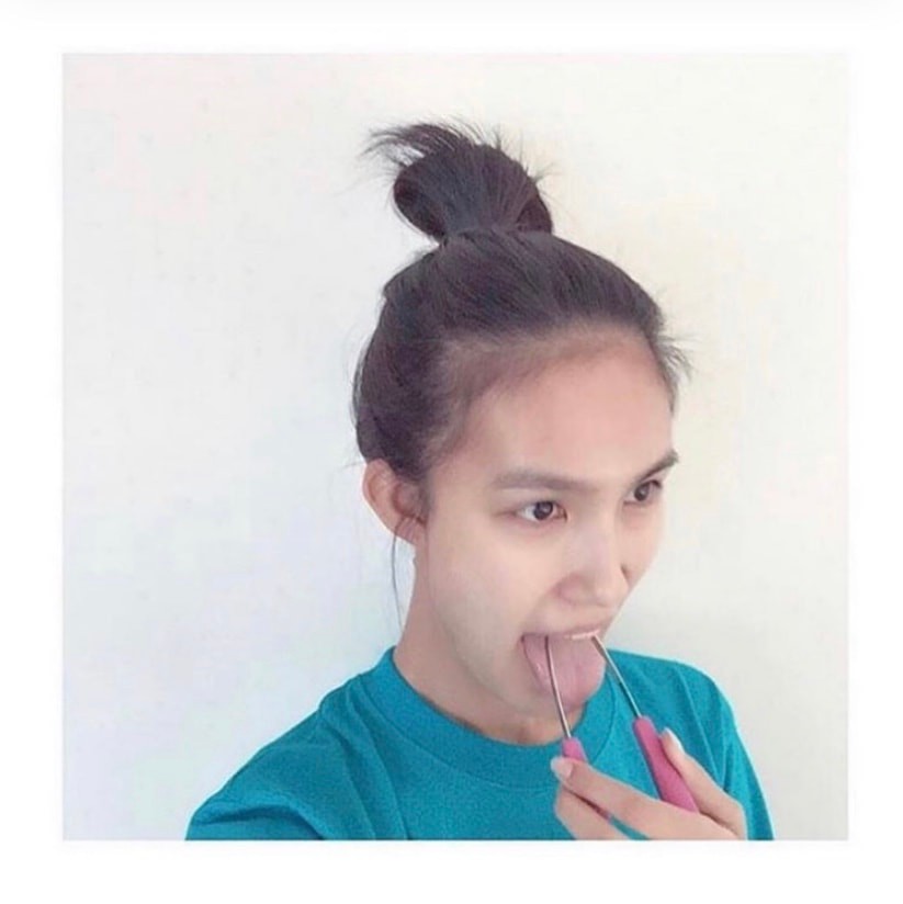 金原杏奈 - Slide:4