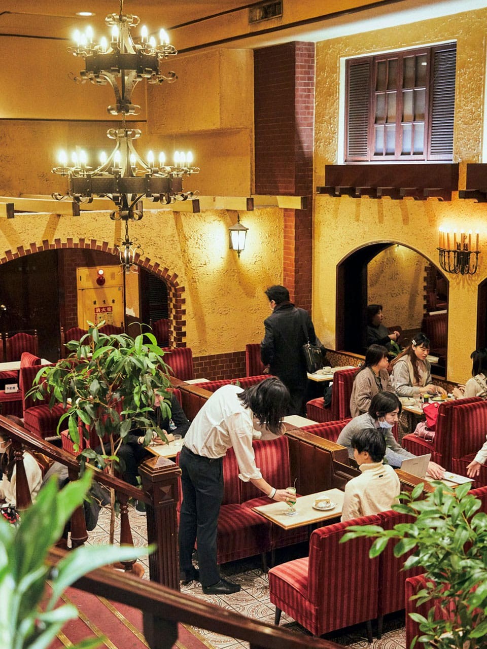 名曲・珈琲-新宿らんぶる