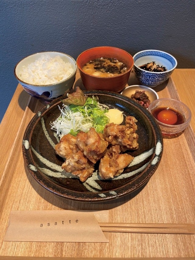 からあげ定食 - Slide:1