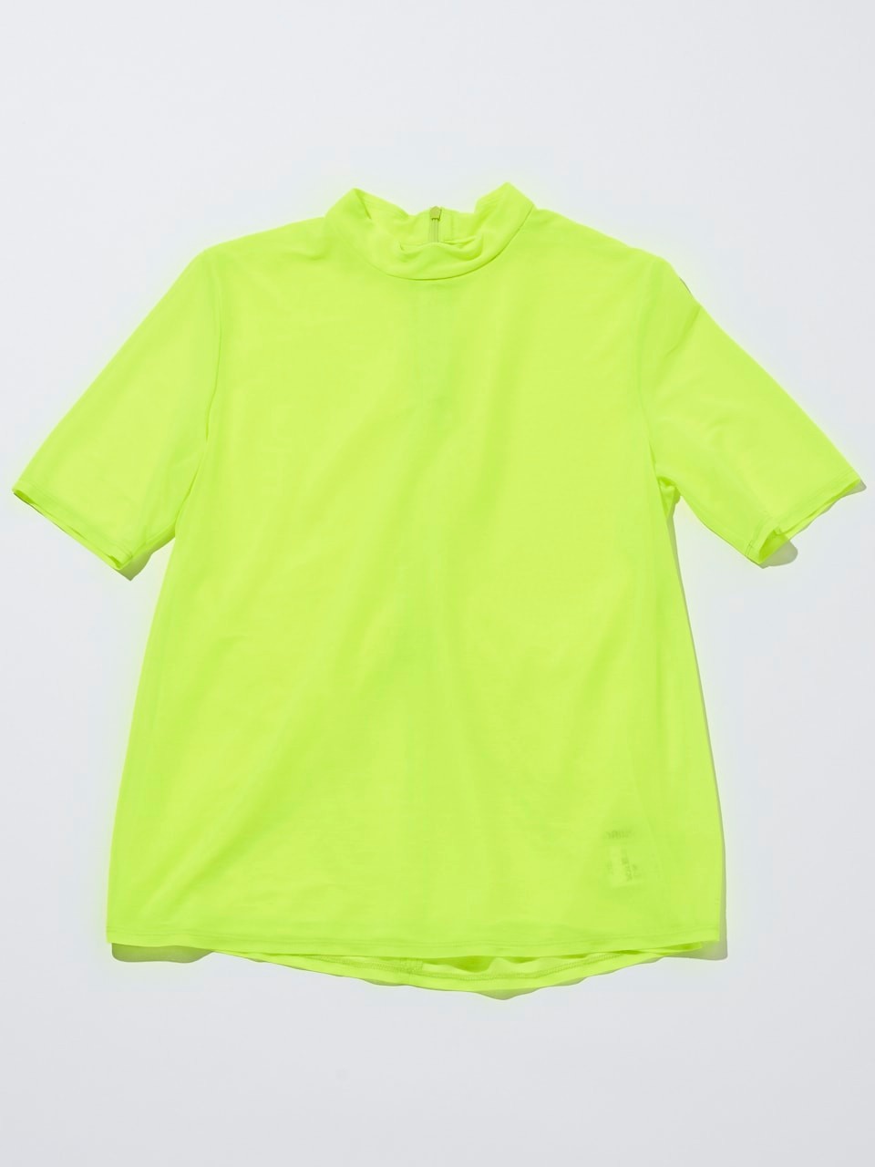 ネオンカラー 流行のアイテムのおしゃれなバランス - Slide:1