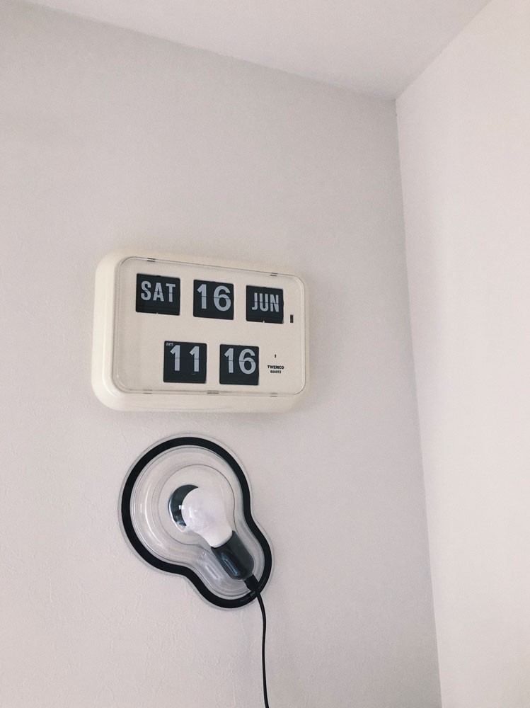 私と部屋 - Slide:9