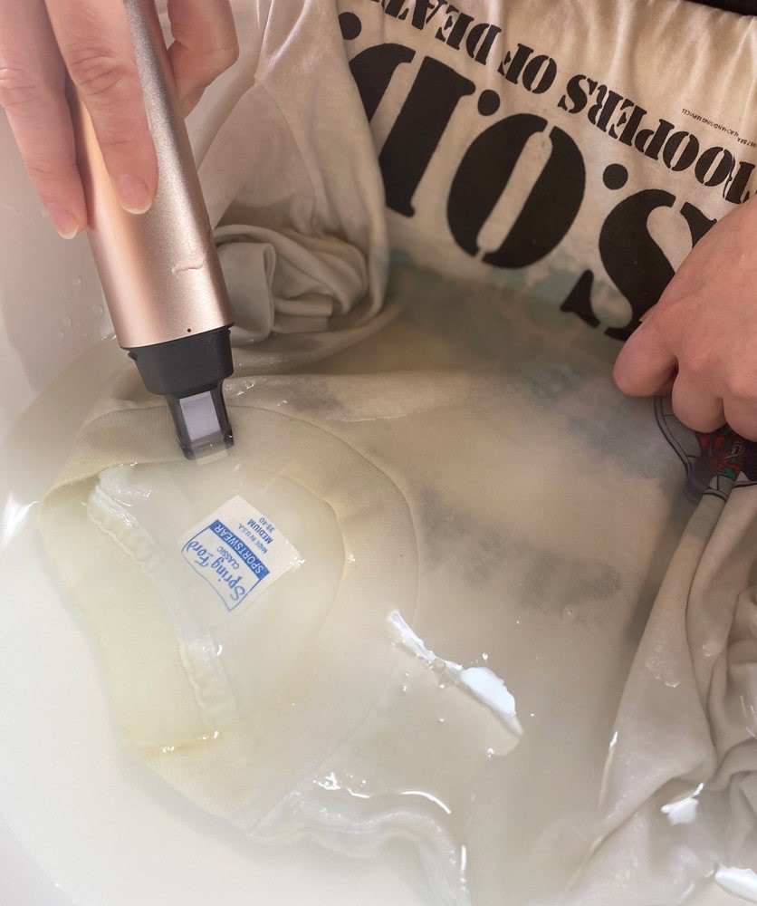 超音波ウォッシャー使用の様子