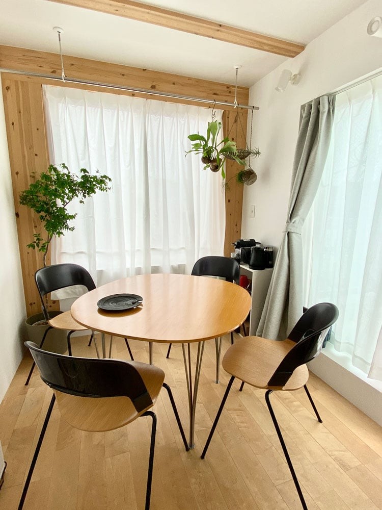 私と部屋　アート　緑　椅子 - Slide:5