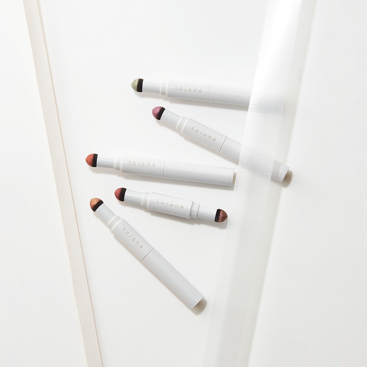 フラワーダスト アイシャドウ｜トーン - Slide:7