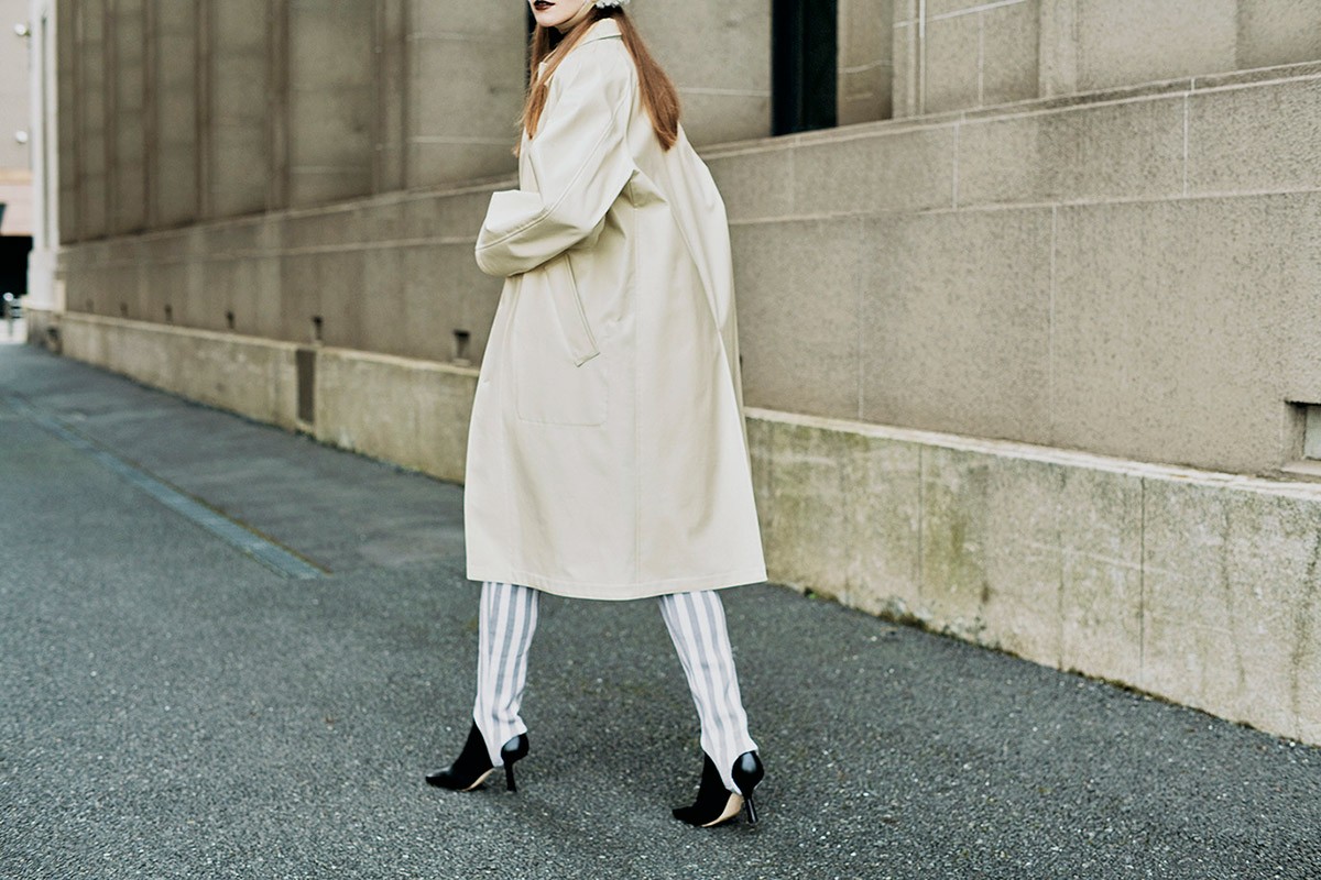 本とコート、未来のカノン - Slide:3